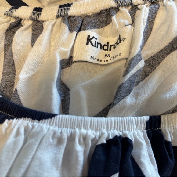 Must bundle Women’s Jumpsuit size medium - Picture 5 of 5